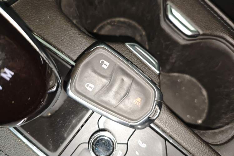 Used Cadillac XT4 2021 28T Two-Wheel Drive Tech Edition Interior 1