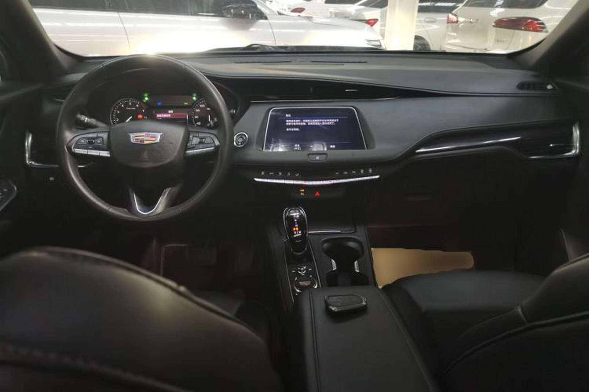 Used Cadillac XT4 2021 28T Two-Wheel Drive Tech Edition Interior 2