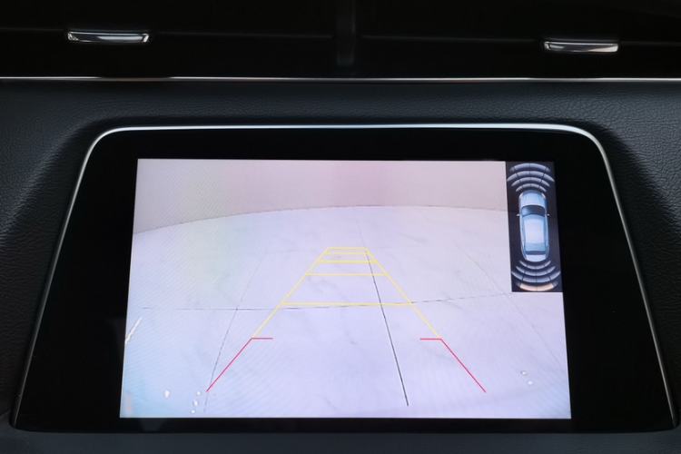 Used Cadillac XT4 2021 28T Two-Wheel Drive Tech Edition Interior 3