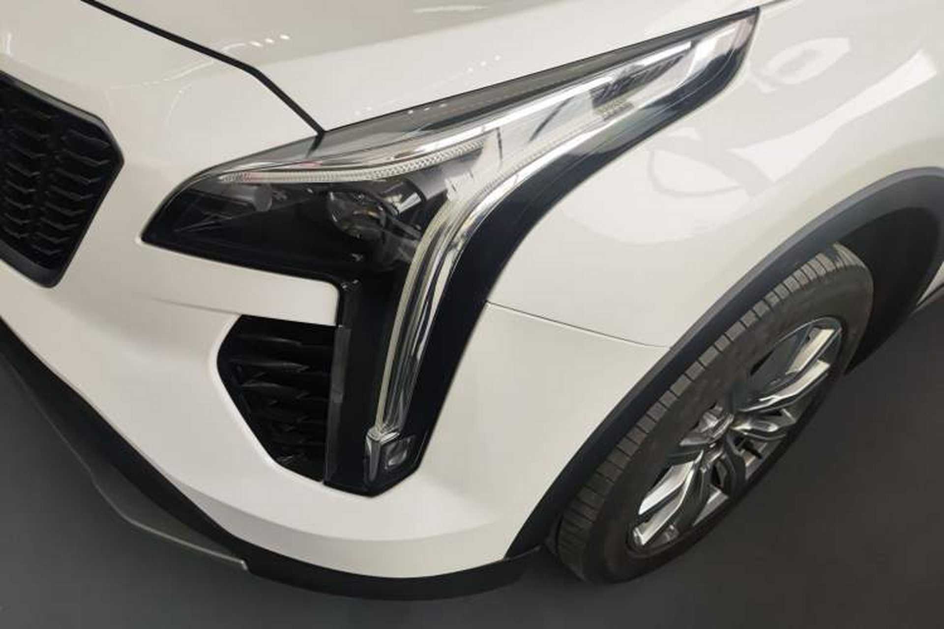 Used Cadillac XT4 2021 28T Two-Wheel Drive Luxury Version Left Front Headlight