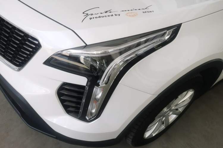 Used Cadillac XT4 2021 28T Two-Wheel Drive Tech Edition Left Front Headlight