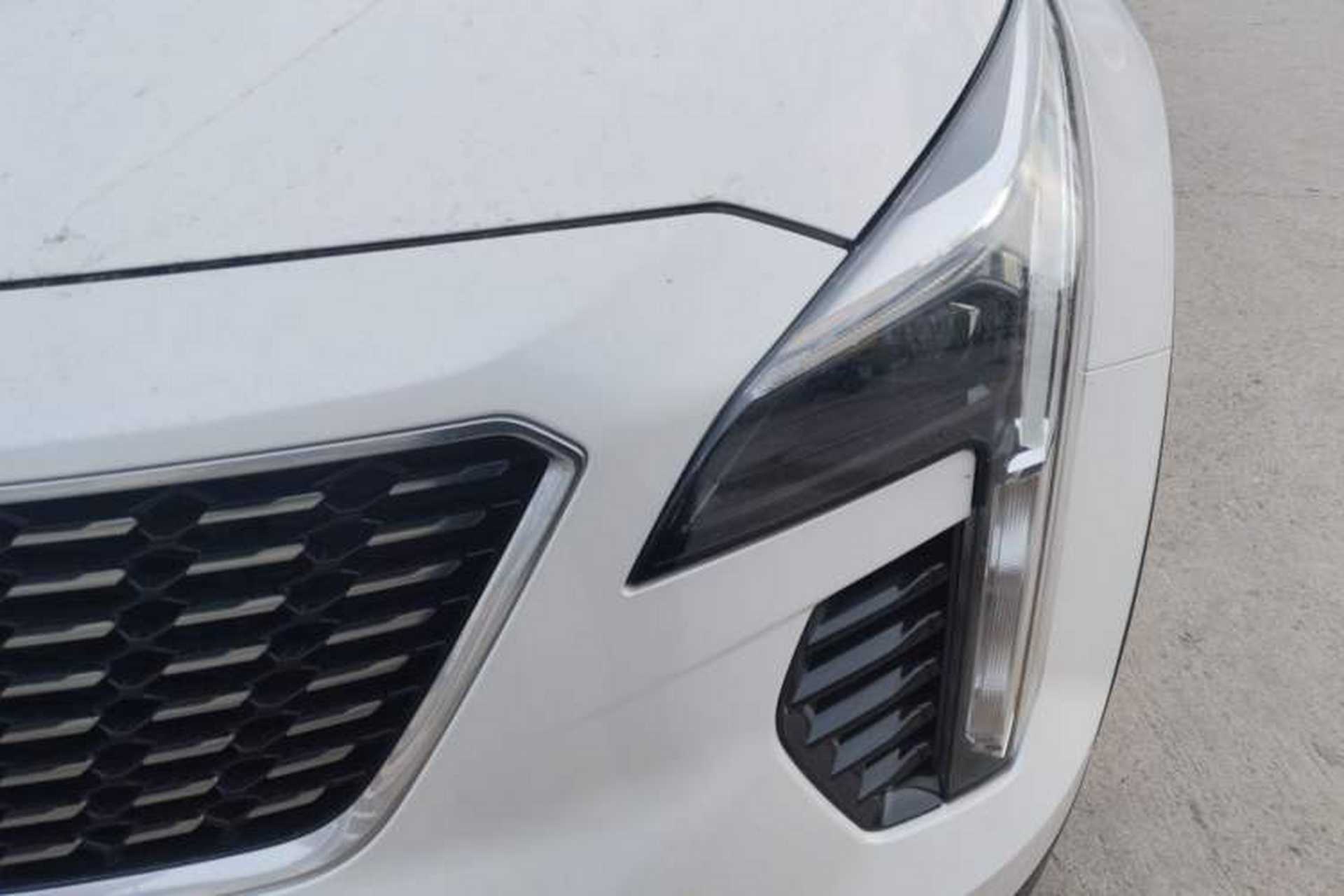 Used Cadillac XT4 2021 28T Two-Wheel Drive Tech Edition Left Front Headlight