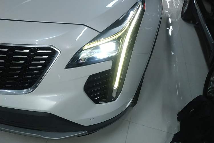 Used Cadillac XT4 2021 28T Four-Wheel Drive Platinum Edition Left Front Headlight