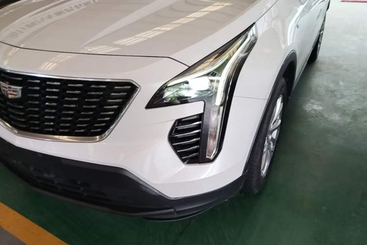 Used Cadillac XT4 2021 28T Two-Wheel Drive Tech Edition Left Front Headlight