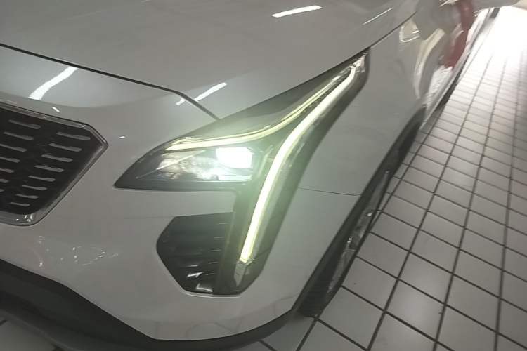 Used Cadillac XT4 2021 28T Two-Wheel Drive Leading Version Left Front Headlight