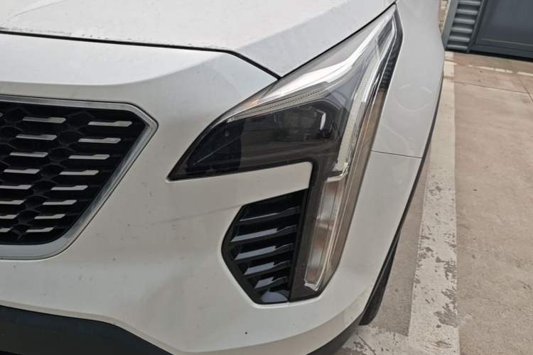 Used Cadillac XT4 2021 28T Two-Wheel Drive Tech Edition Left Front Headlight