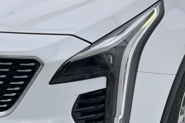 Used Cadillac XT4 2021 28T Four-Wheel Drive Platinum Edition Left Front Headlight