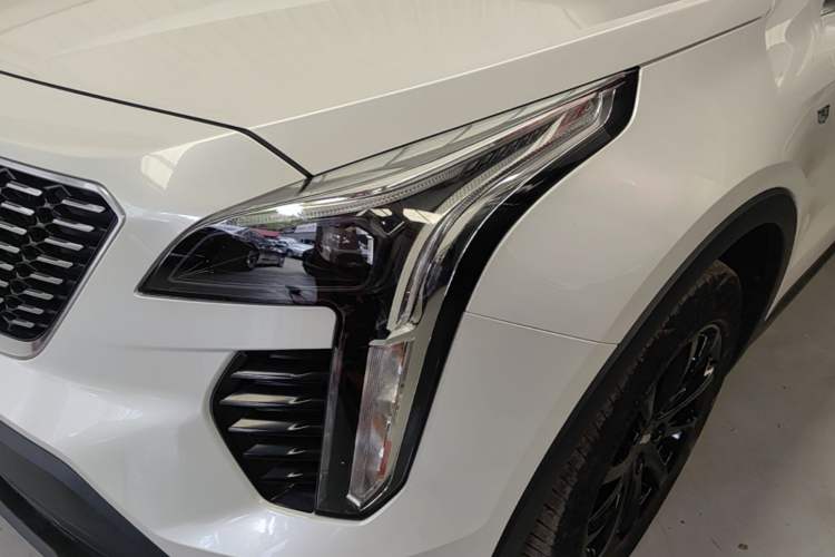 Used Cadillac XT4 2021 28T Two-Wheel Drive Tech Edition Left Front Headlight