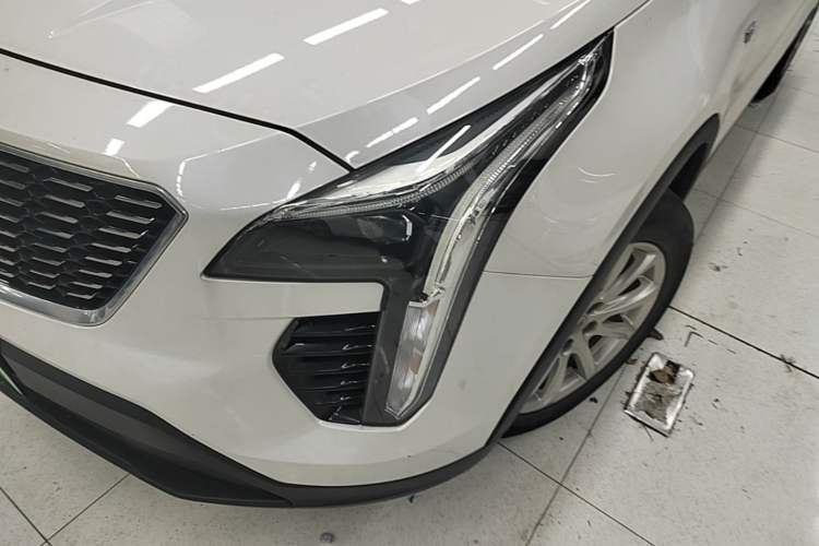 Used Cadillac XT4 2021 28T Two-Wheel Drive Tech Edition Left Front Headlight