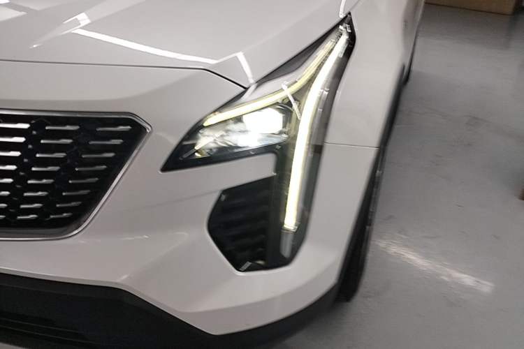 Used Cadillac XT4 2021 28T Two-Wheel Drive Leading Version Left Front Headlight