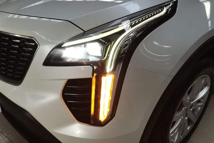 Used Cadillac XT4 2021 28T Two-Wheel Drive Tech Edition Left Front Headlight