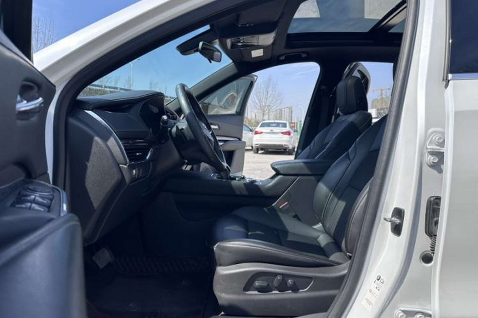 Used Cadillac XT4 2021 28T Two-Wheel Drive Tech Edition Left Front Seat