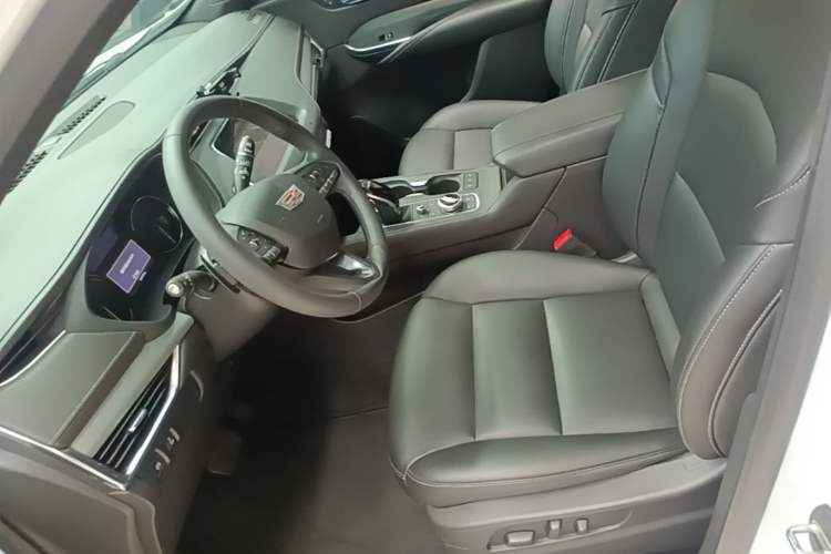 Used Cadillac XT4 2021 28T Two-Wheel Drive Leading Version Left Front Seat