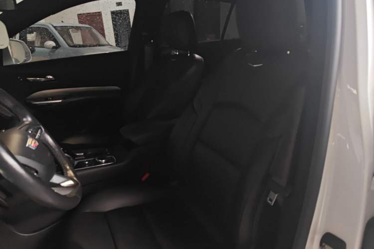 Used Cadillac XT4 2021 28T Two-Wheel Drive Leading Version Left Front Seat
