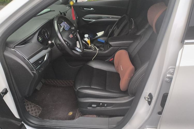 Used Cadillac XT4 2021 28T Two-Wheel Drive Luxury Version Left Front Seat