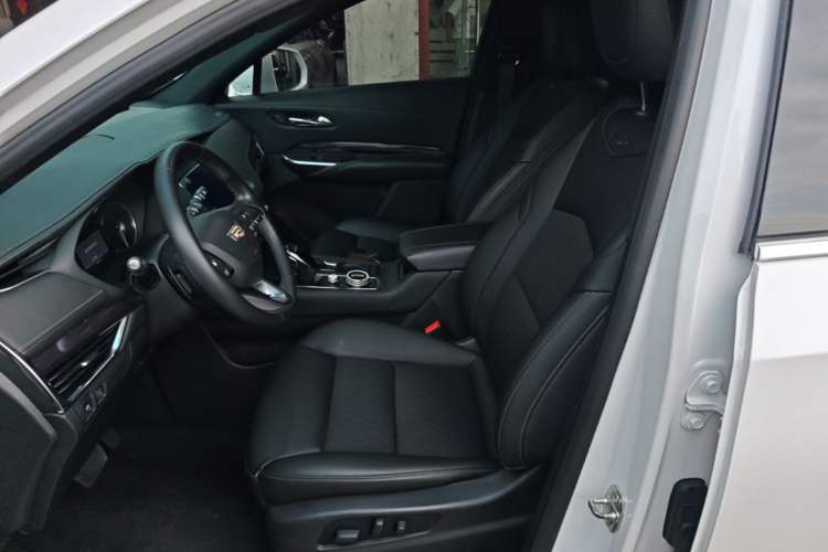 Used Cadillac XT4 2021 28T Two-Wheel Drive Tech Edition Left Front Seat