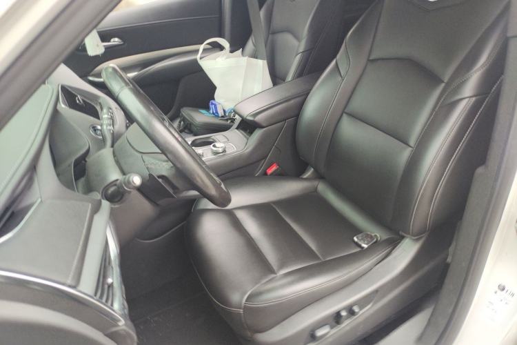 Used Cadillac XT4 2021 28T Two-Wheel Drive Leading Version Left Front Seat