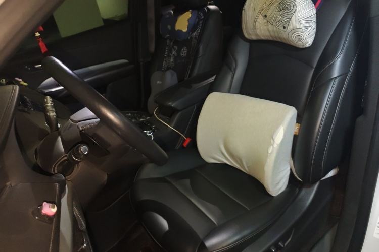 Used Cadillac XT4 2021 28T Two-Wheel Drive Luxury Version Left Front Seat