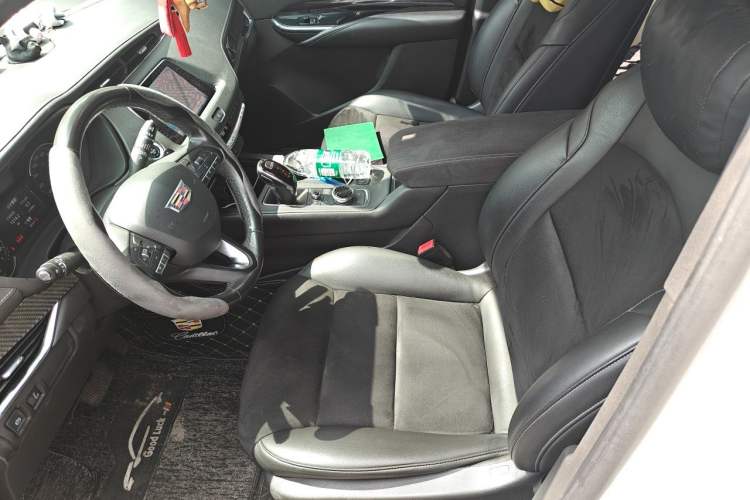 Used Cadillac XT4 2021 28T Two-Wheel Drive Tech Edition Left Front Seat