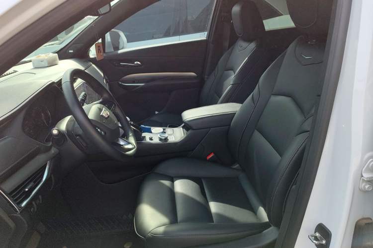 Used Cadillac XT4 2021 28T Two-Wheel Drive Leading Version Left Front Seat