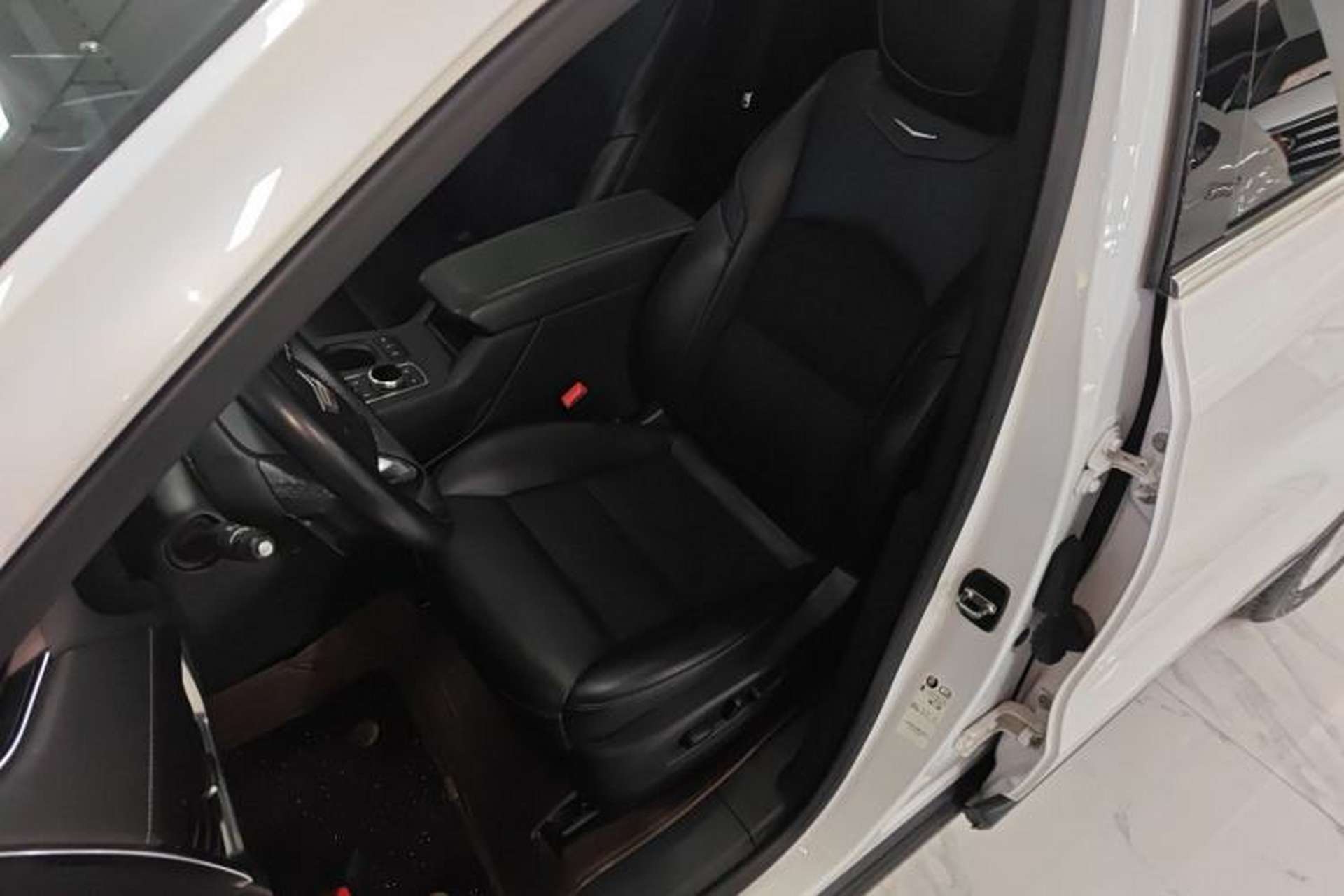 Used Cadillac XT4 2021 28T Two-Wheel Drive Tech Edition Left Front Seat