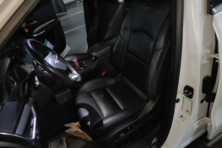 Used Cadillac XT4 2021 28T Two-Wheel Drive Leading Version Left Front Seat