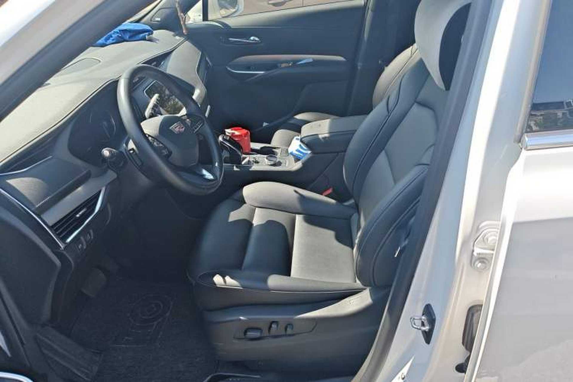 Used Cadillac XT4 2021 28T Two-Wheel Drive Leading Version Left Front Seat
