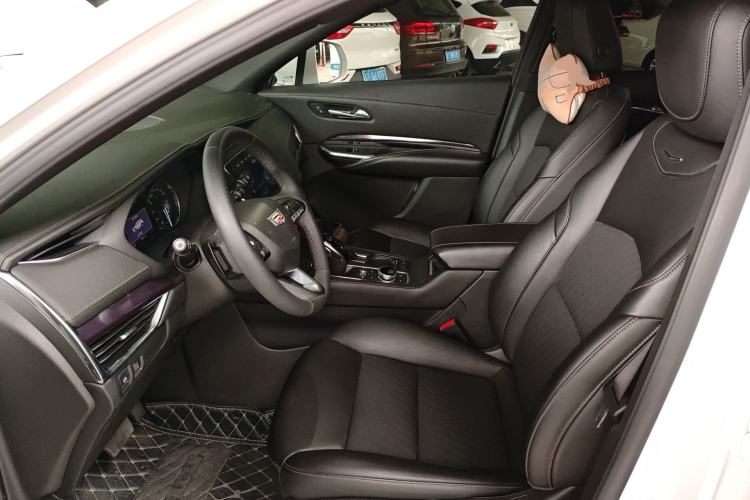 Used Cadillac XT4 2021 28T Two-Wheel Drive Tech Edition Left Front Seat