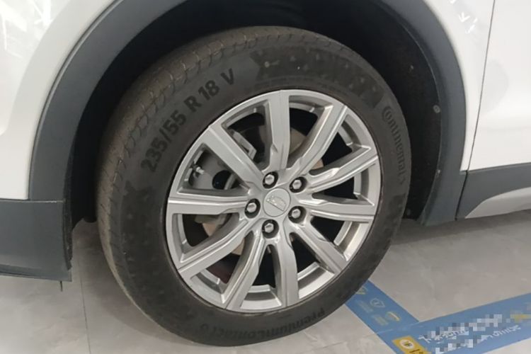 Used Cadillac XT4 2021 28T Two-Wheel Drive Leading Version Left Front Wheel Hub