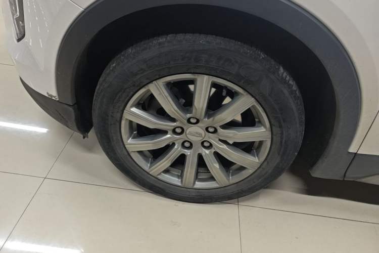 Used Cadillac XT4 2021 28T Two-Wheel Drive Luxury Version Left Front Wheel Hub
