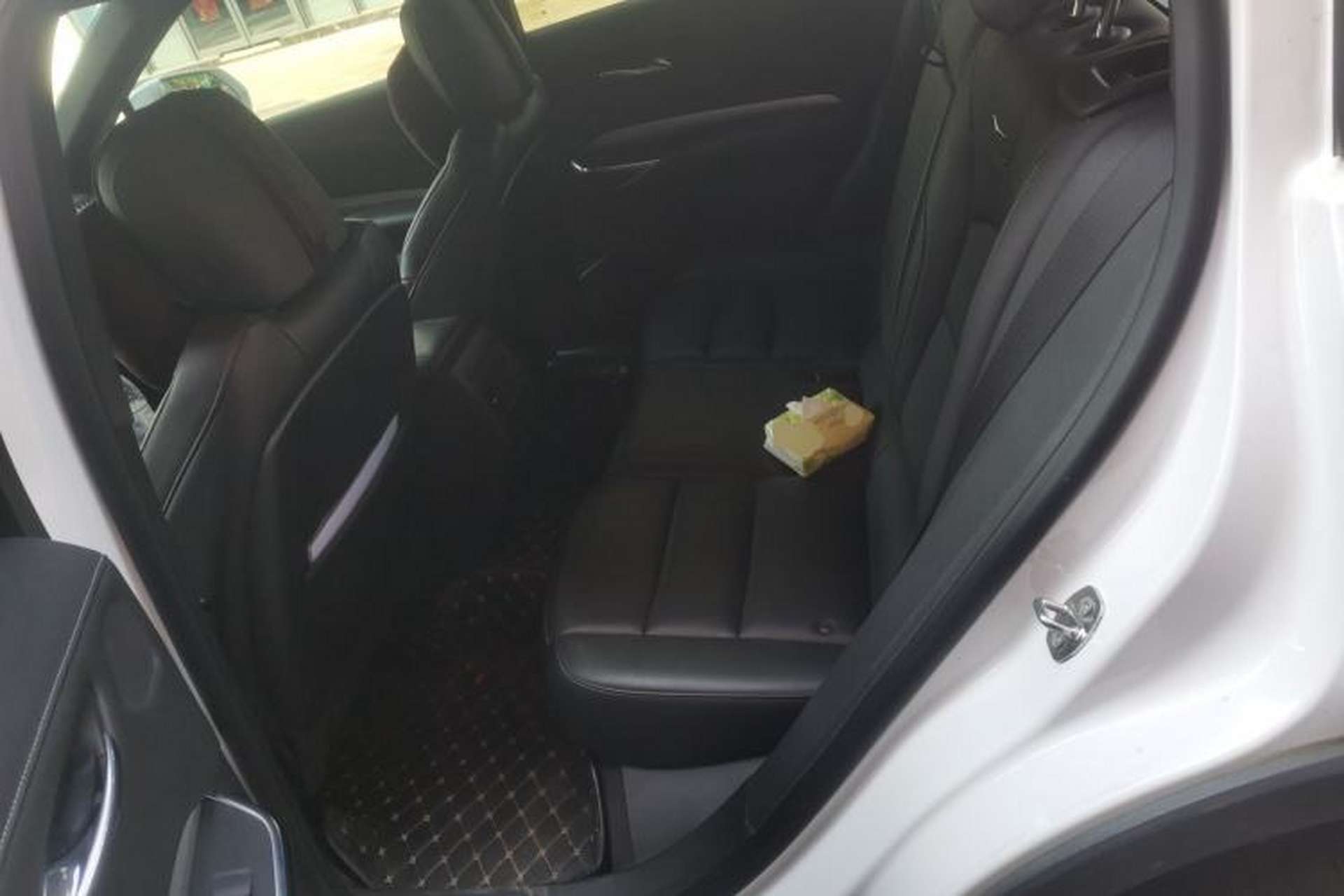Used Cadillac XT4 2021 28T Two-Wheel Drive Luxury Version Left Rear Seat