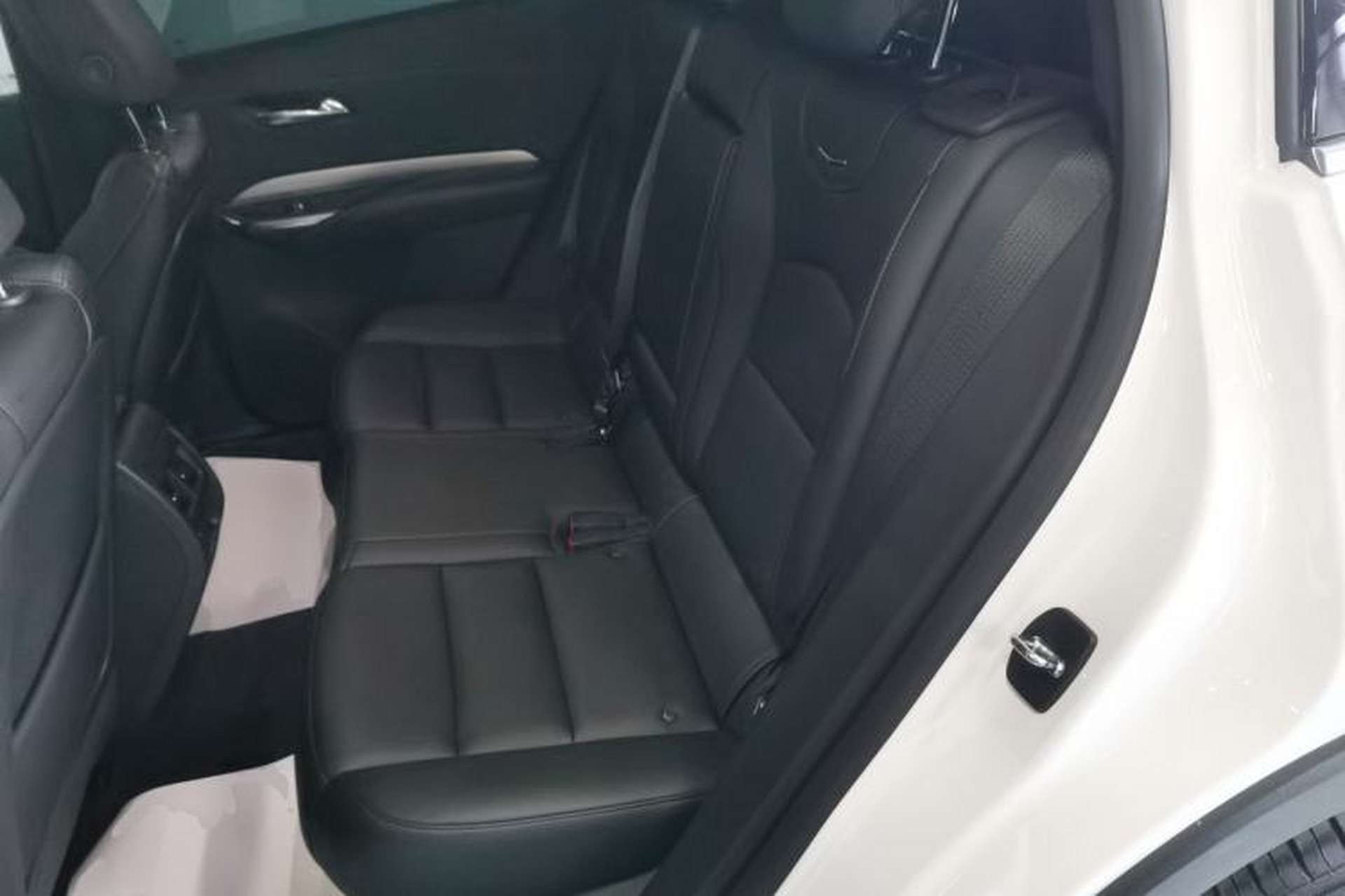 Used Cadillac XT4 2021 28T Two-Wheel Drive Luxury Version Left Rear Seat