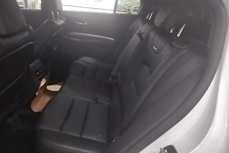 Used Cadillac XT4 2021 28T Two-Wheel Drive Leading Version Left Rear Seat