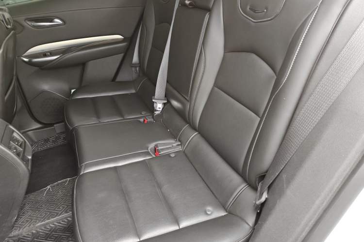 Used Cadillac XT4 2021 28T Two-Wheel Drive Leading Version Left Rear Seat