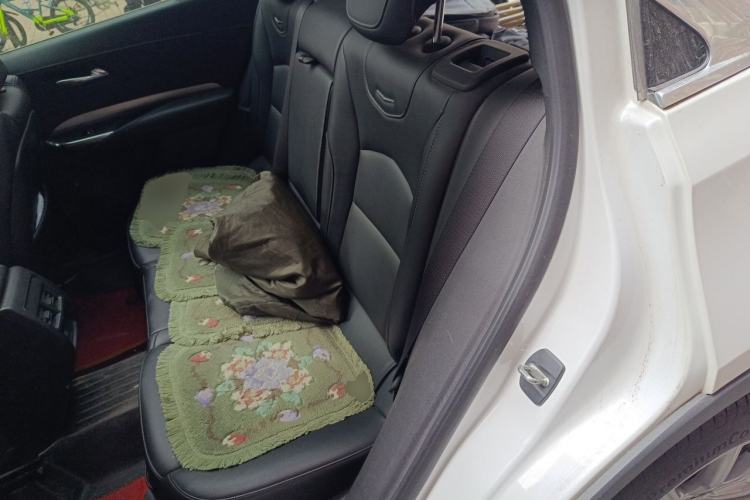 Used Cadillac XT4 2021 28T Two-Wheel Drive Luxury Version Left Rear Seat