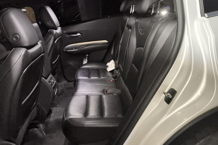 Used Cadillac XT4 2021 28T Two-Wheel Drive Luxury Version Left Rear Seat