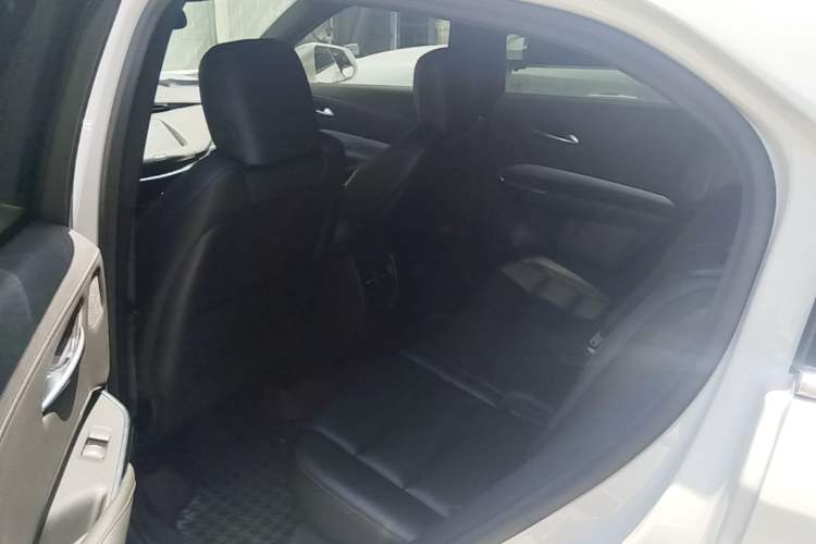 Used Cadillac XT4 2021 28T Two-Wheel Drive Leading Version Left Rear Seat