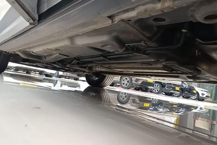 Used Cadillac XT4 2021 28T Two-Wheel Drive Leading Version Left Side Sill