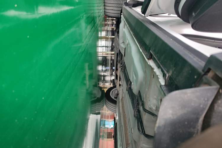 Used Cadillac XT4 2021 28T Two-Wheel Drive Tech Edition Left Side Sill
