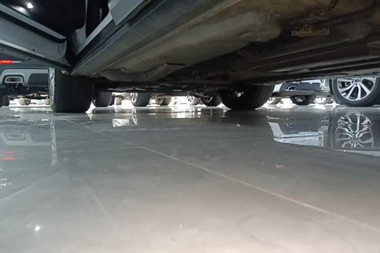 Used Cadillac XT4 2021 28T Two-Wheel Drive Leading Version Left Side Sill