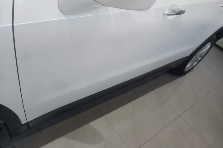 Used Cadillac XT4 2021 28T Two-Wheel Drive Tech Edition Left Side Sill