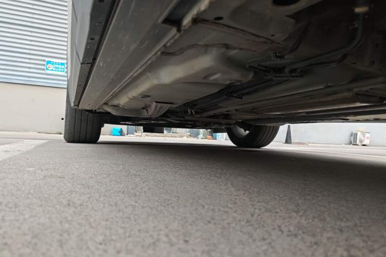Used Cadillac XT4 2021 28T Two-Wheel Drive Tech Edition Left Side Sill