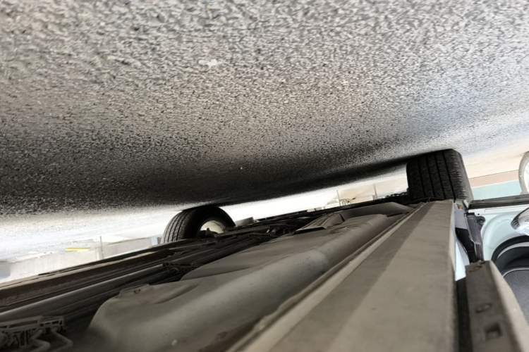 Used Cadillac XT4 2021 28T Two-Wheel Drive Tech Edition Left Side Sill