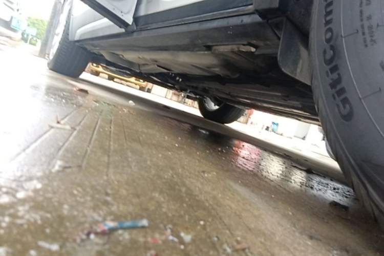 Used Cadillac XT4 2021 28T Two-Wheel Drive Tech Edition Left Side Sill