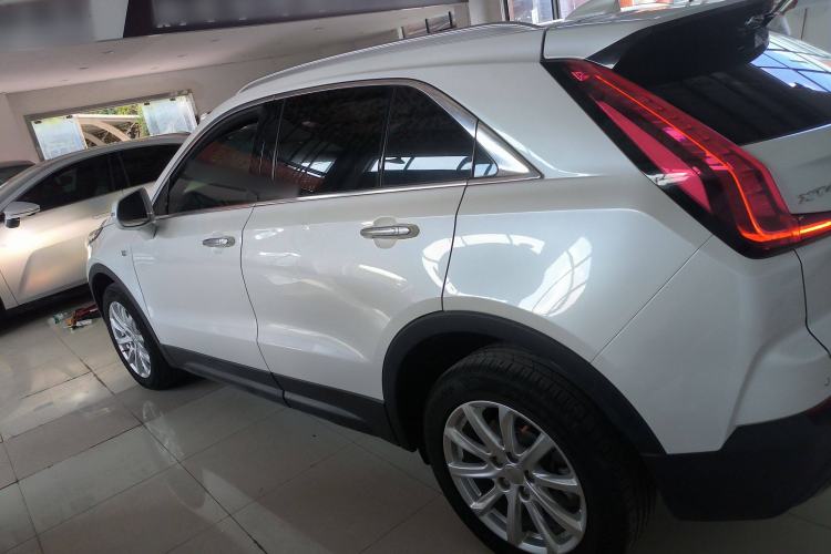 Used Cadillac XT4 2021 28T Two-Wheel Drive Tech Edition Left Side