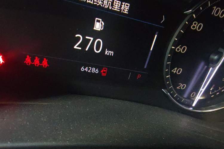 Used Cadillac XT4 2021 28T Two-Wheel Drive Luxury Version Odometer Close Up