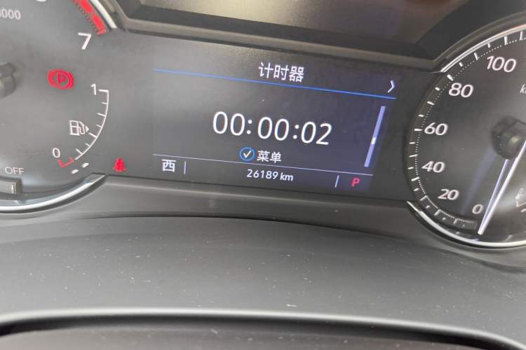 Used Cadillac XT4 2021 28T Two-Wheel Drive Tech Edition Odometer Close Up