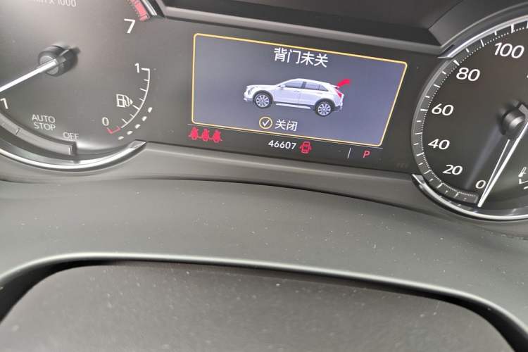 Used Cadillac XT4 2021 28T Two-Wheel Drive Leading Version Odometer Close Up
