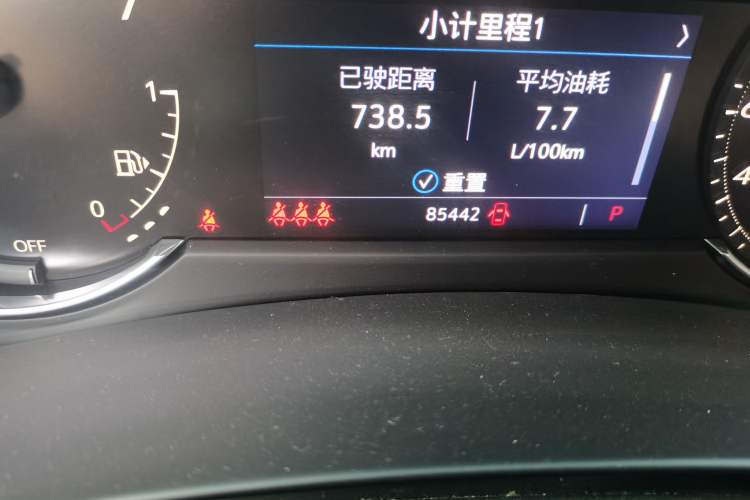 Used Cadillac XT4 2021 28T Two-Wheel Drive Leading Version Odometer Close Up