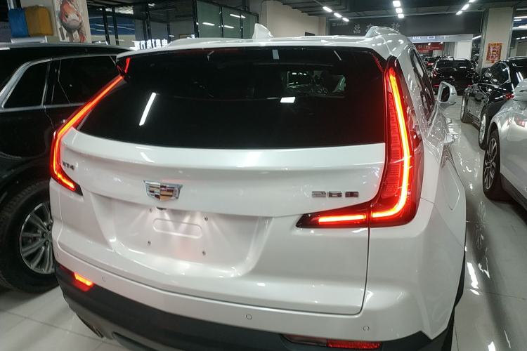 Used Cadillac XT4 2021 28T Four-Wheel Drive Platinum Edition Rear